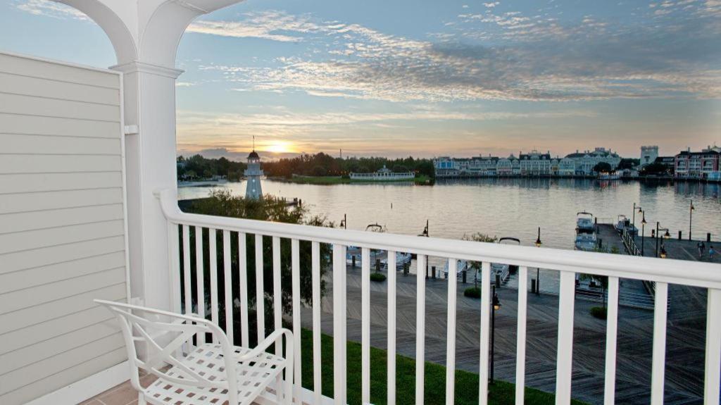 Disney'S Yacht Club Resort เลก บูเอนา วิสตา ภายนอก รูปภาพ